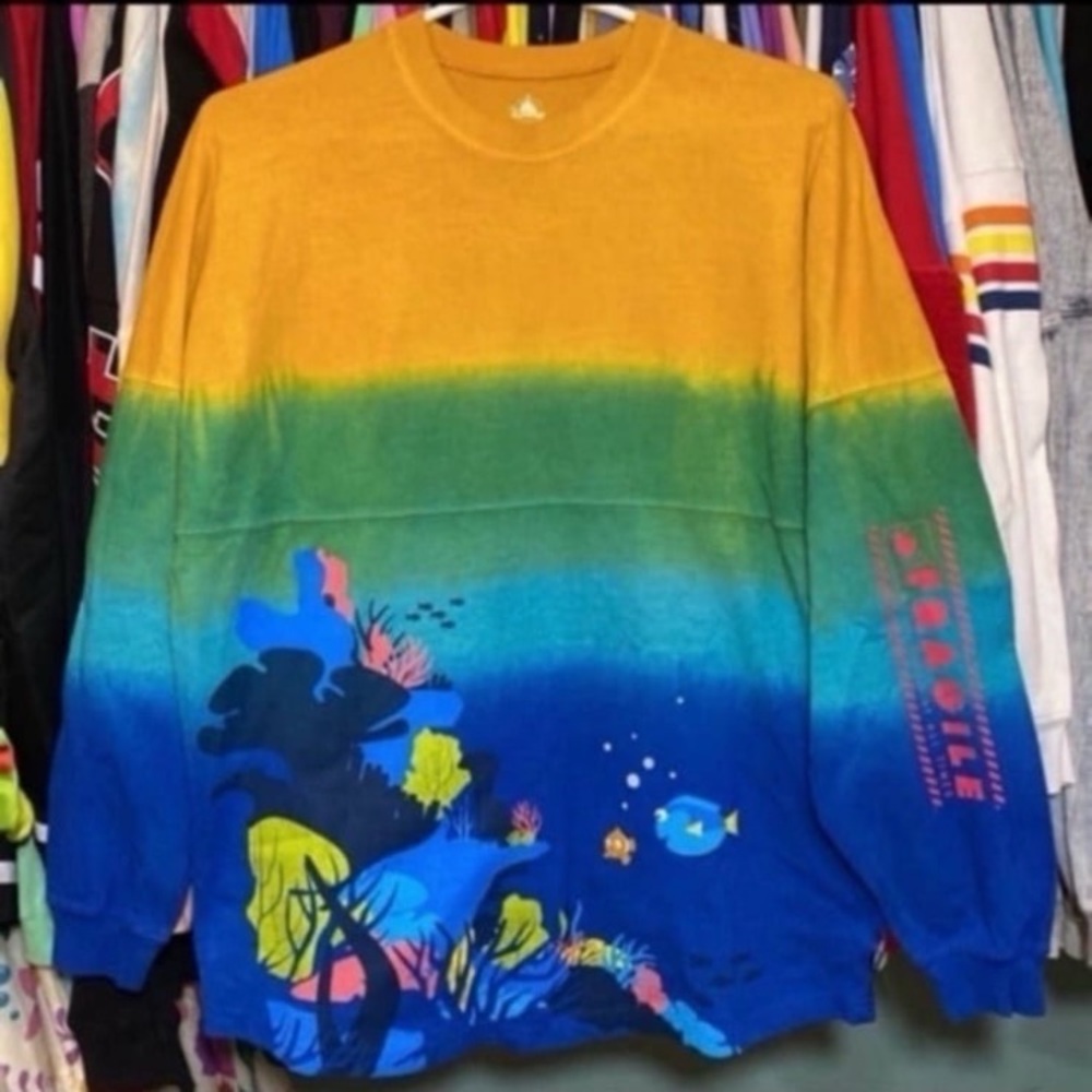 Disney parks pixar finding nemo spirit jersey Xs